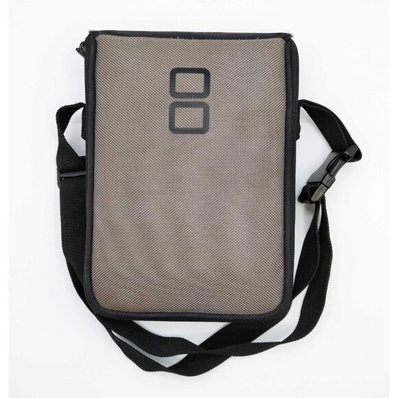 Nintendo 3DS w/ 2 Games Carry Case, Stylus, Charger & System - Picture 2 of 16